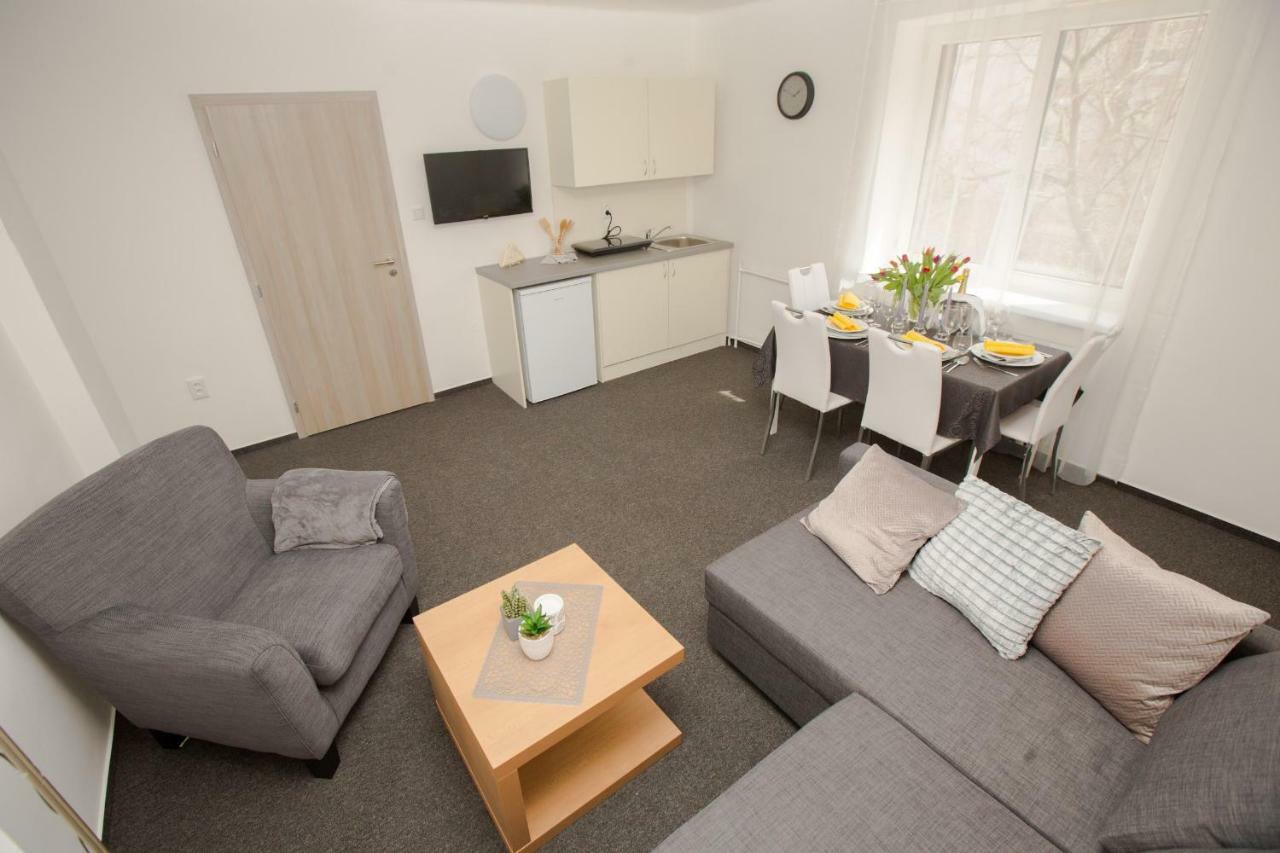 Hotel Blue Apartment Bratislava Ngoại thất bức ảnh