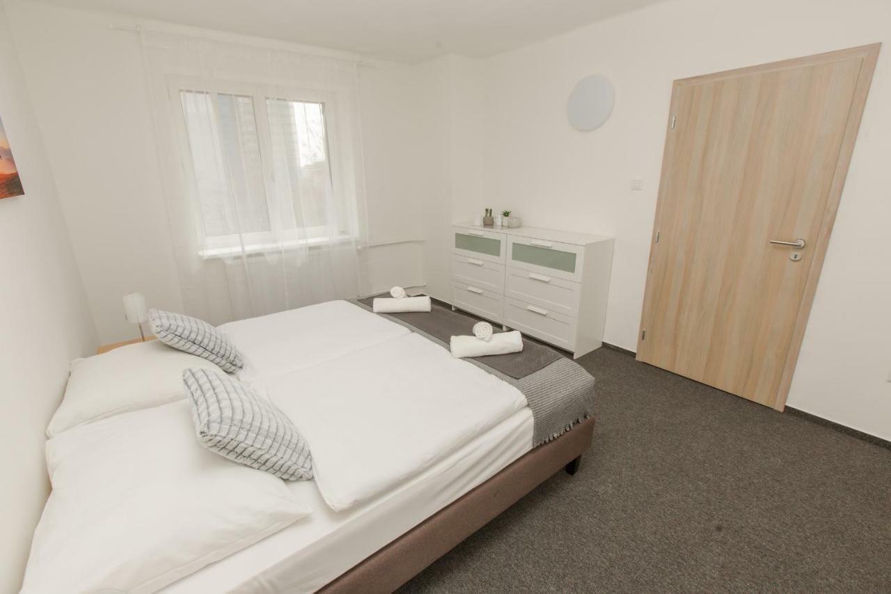 Hotel Blue Apartment Bratislava Ngoại thất bức ảnh