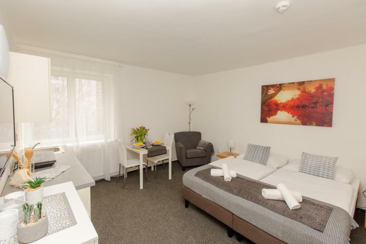 Hotel Blue Apartment Bratislava Ngoại thất bức ảnh