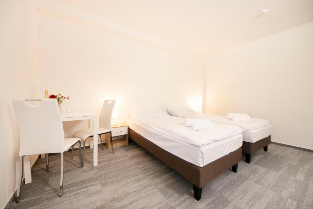 Hotel Blue Apartment Bratislava Ngoại thất bức ảnh