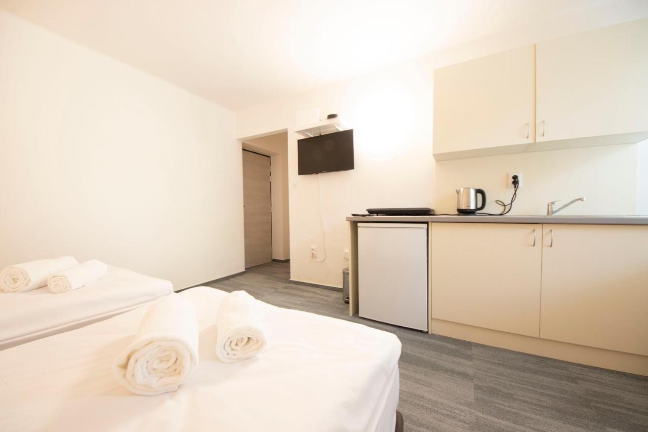 Hotel Blue Apartment Bratislava Ngoại thất bức ảnh